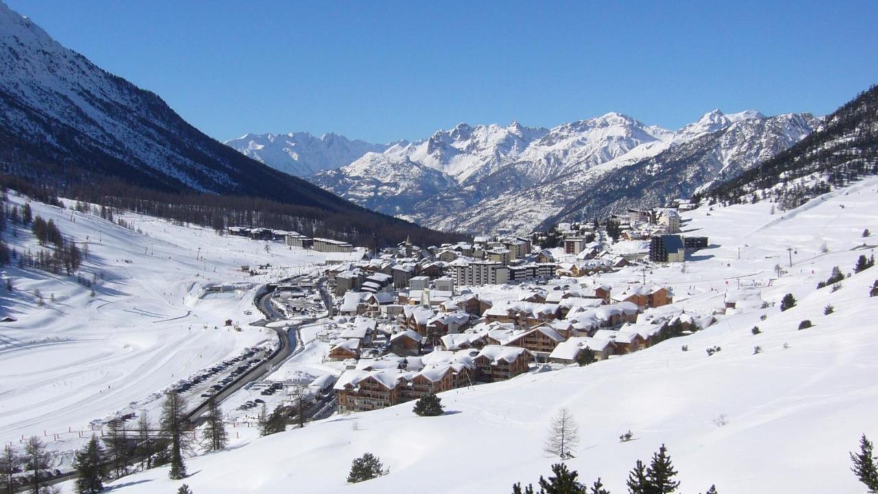 Chalet Plein Sud Монженевр Екстер'єр фото